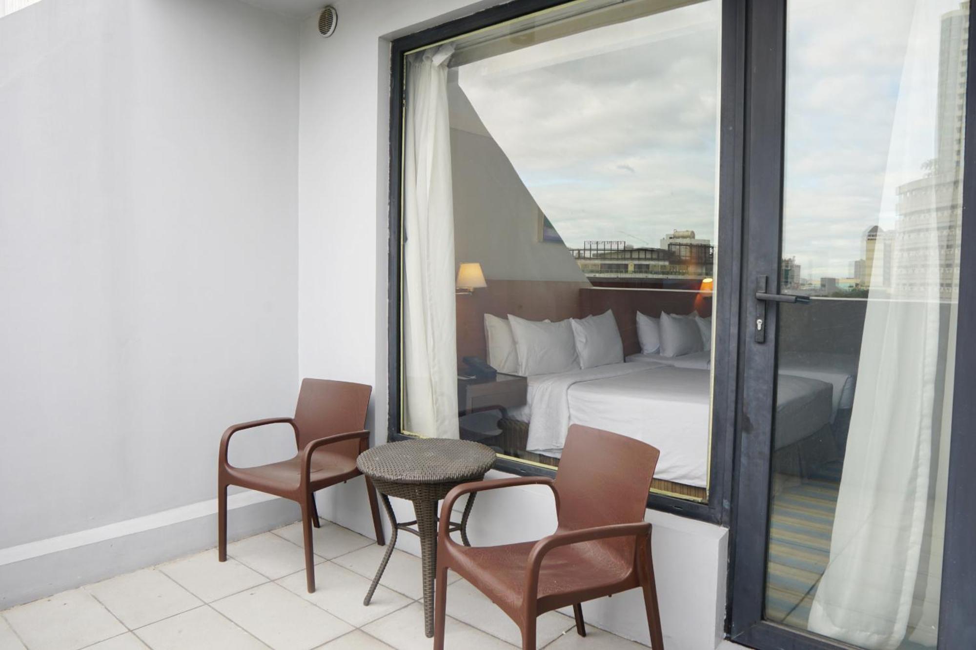 Luxent Hotel Cidade Quezon Exterior foto